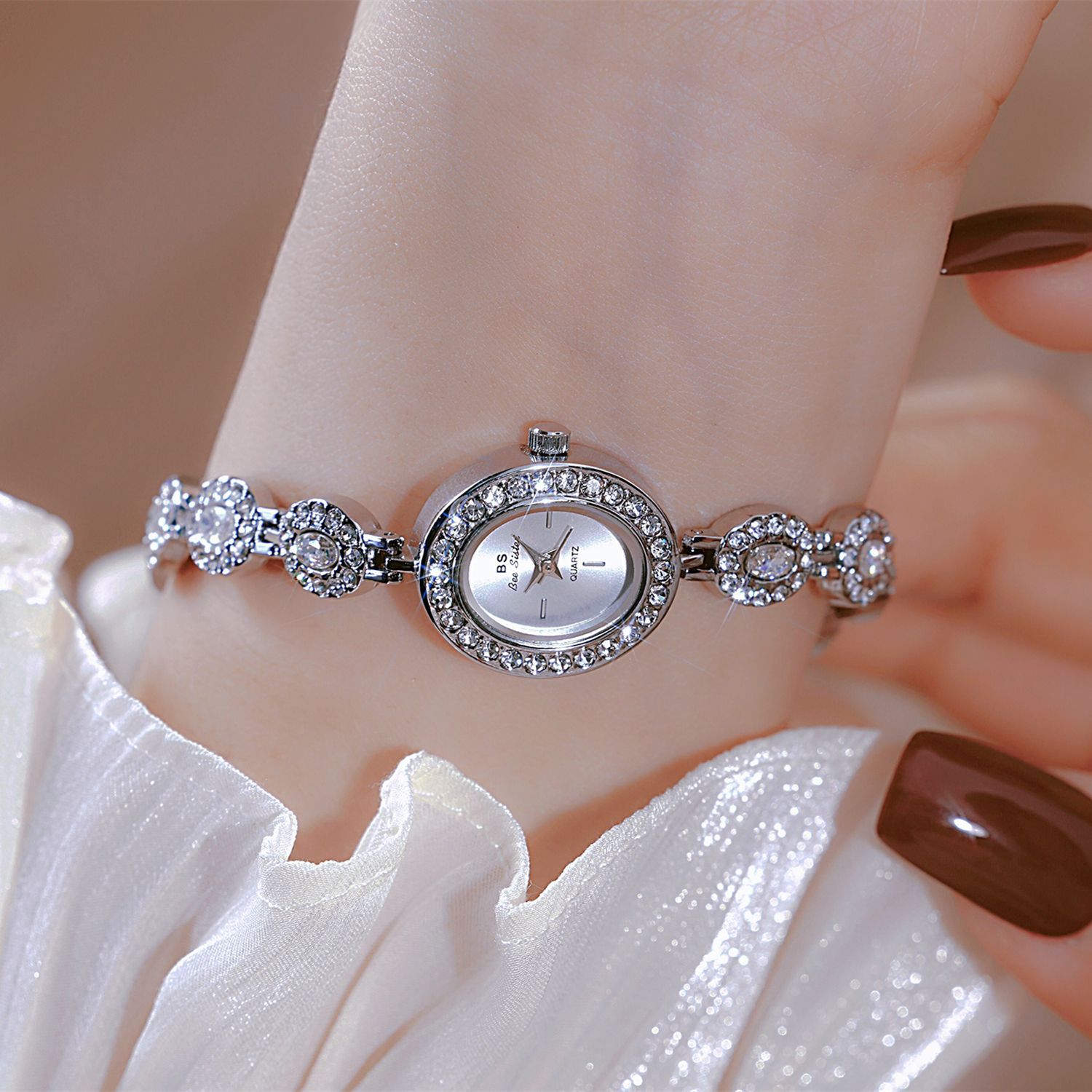 UTHAI New Women Chain Watch Li - Luxury Watch Vintage ulasan dan harga