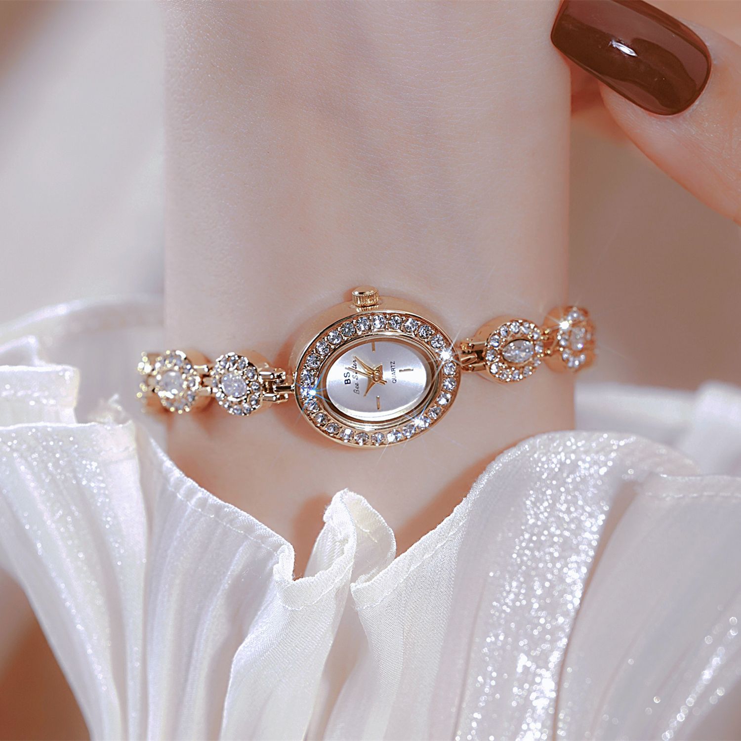 UTHAI New Women Chain Watch Li - Luxury Watch Vintage ulasan dan harga